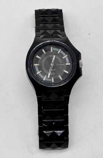 中古◆ディーゼル◆多面的なプラスチック製スタッド◆