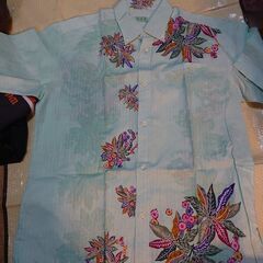 かりゆしウェア　緑