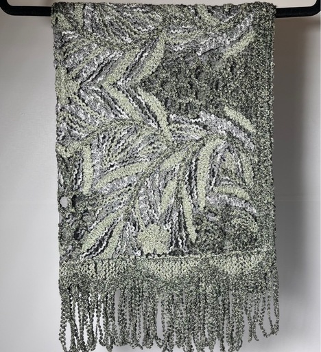 ★【美品】本場大島紬 泥染絣 無月刺繡ショール★