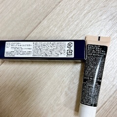 【新品未開封】エスティーローダー/ベース・リップの画像