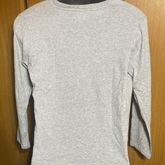 ライトオン グレーのロングスリーブTシャツの画像