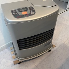 トヨトミ　石油ファンヒーター