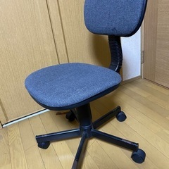 オフィスチェアの画像