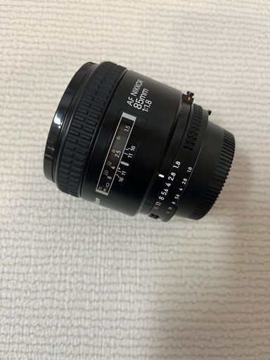 Nikon カメラ　レンズ　　85mm　 f1.8