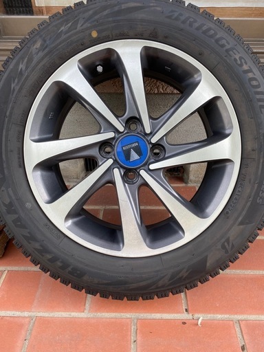 スタッドレスタイヤ