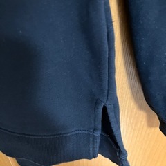 GU　Vネックスウェットプルオーバー(長袖) ネイビー　の画像