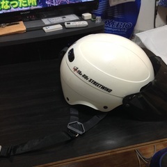 ヤールーヘルメット