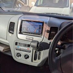 距離が11万4千です！ ナビ、フルセグ、Bluetooth 車検令和8年10月  の画像