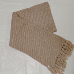 無印良品　ベージュマフラー