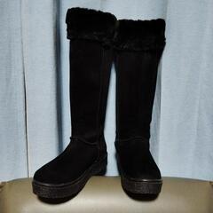 早く売り切りたいので 最終値下げ❣️新品 未使用 黒ムートンブーツ