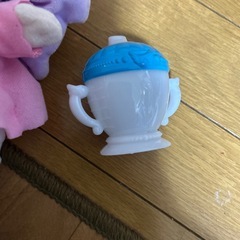 ひろがるスカイプリキュアのおせわしてだっこしてエルちゃんの画像