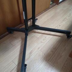 テレビスタンドの画像