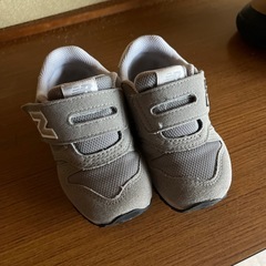 引き取り先決まりました。子供　靴の画像