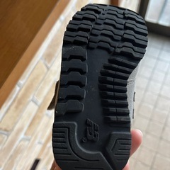 引き取り先決まりました。子供　靴の画像