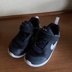 引き取り先決まりました。子供　靴の画像