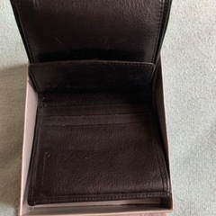 新品‼️ディオール黒二つ折り財布箱付きの画像