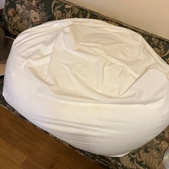 お話し中　無印良品　ビーズソファ　カバー無し