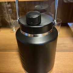 ステンレス製　真空断熱ボトル 大容量携帯用1500mlウォータージャグ アイスジャグ　キャンプ　アウトドア　家庭用アイスバケツの画像