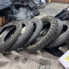 ■中古タイヤ　差し上げます