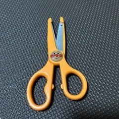 左きき用子供はさみ