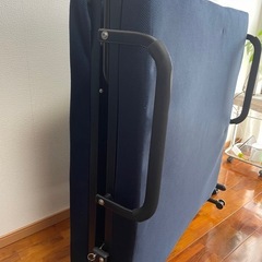 取引中。折りたたみベッドの画像