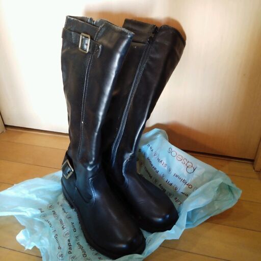 価格交渉受け付けます　ロングブーツ　未使用品　劣化あり