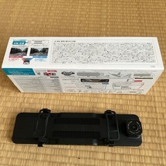 ルームミラー型ドライブレコーダーの画像