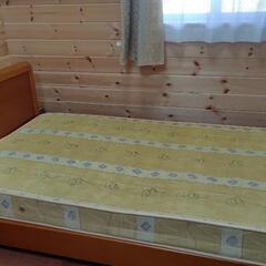シングルベッド（2m x 1m）