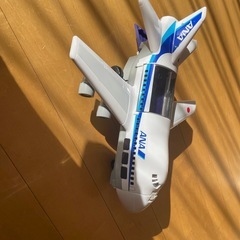 トミカ　カーゴジェットANA