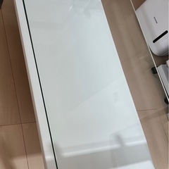 ガラステーブル