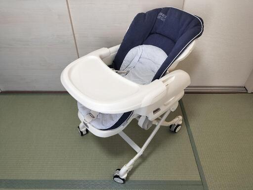 【値下げ】Combiネムリラハイローチェアオートスイング限定モデル　テーブル付き