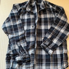 UNIQLOメンズＳサイズの画像