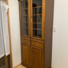 大手家具店で購入の食器棚の画像