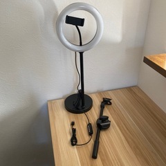 【お譲り先決定】スマホやオンライン用USBライトの画像