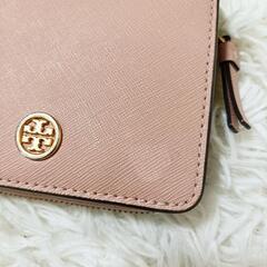 TORY BURCH トリーバーチ 二つ折り財布 小銭入れあり ピンク色 レディースの画像