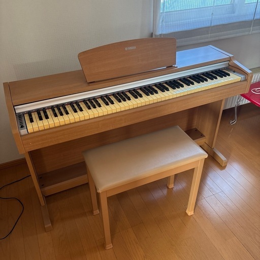 YAMAHA電子ピアノ　椅子付\n