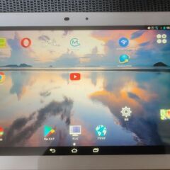 フルセグ視聴可能　タブレット　富士通　F02F