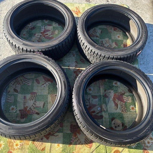 DUNLOP WINTER MAXX WM01 225/45R18新し