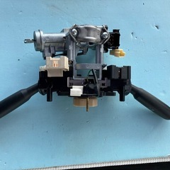 ワイパーコントロールスイッチ ヘッドライトスイッチ コラムカバー...