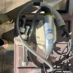 色々付属品ありませんが。。大掃除に使えますの画像