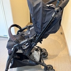 ベビーカー(combi)の画像