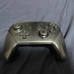 Nintendo Switch プロコントローラ