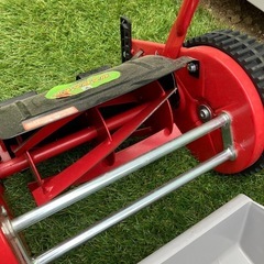 山善　草刈機　手動　刈る刈るモアの画像