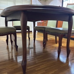 高級大型ダイニングテーブル/椅子５脚付きの画像