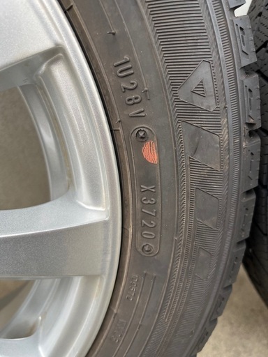 【美品】155/65R14ウインターMAXスタッドレスタイヤ バリ溝