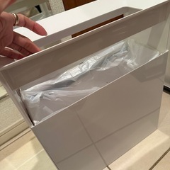 ゴミ箱　キャンセルのため本日29日取りに来れる方優先します。  の画像
