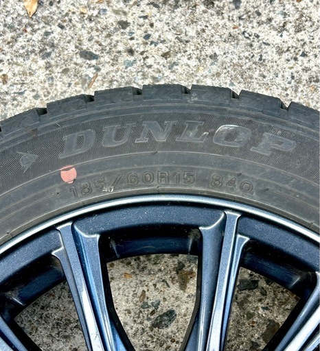 スタッドレスタイヤ+ホイールセット　ダンロップ　185/60R15