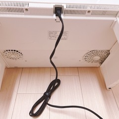アイリスオーヤマ IHK-W13SV-W 2口IHコンロ 音声ガイダンス付の画像