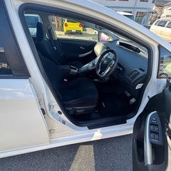 トヨタプリウスS/年式：25年/車検：8年11月の画像