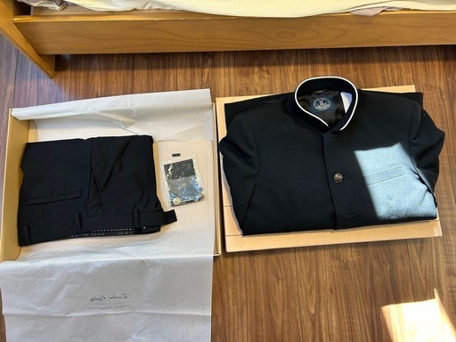 さいたま市中央区与野西中学校の中学生制服